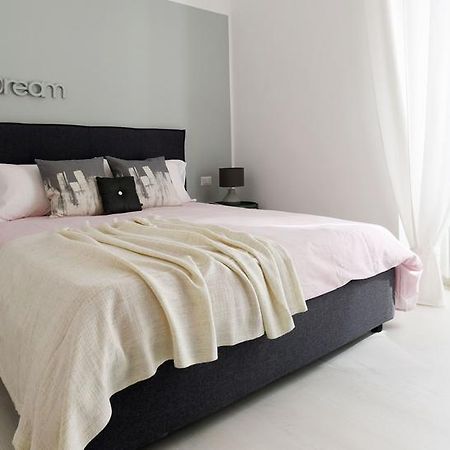 Altido Superb Apt Near Arco Della Pace And Sforzesco Castle มิลาน ภายนอก รูปภาพ